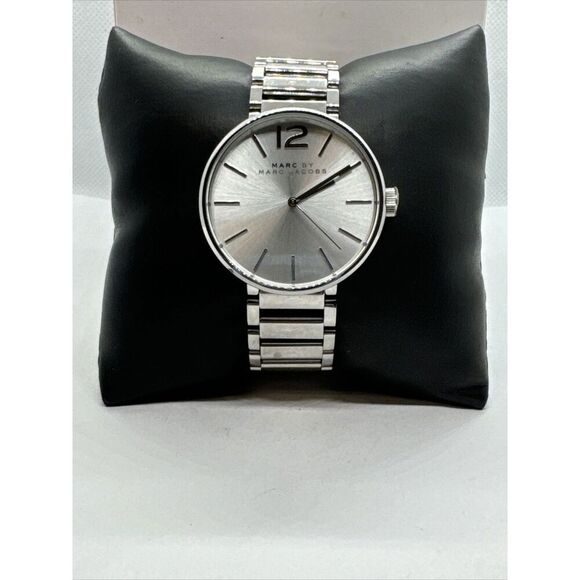 Marc by Marc Jacobs Peggy MBM3400 Women's Silver Analog Dial Quartz Watch JNA168 - Picture 1 of 11